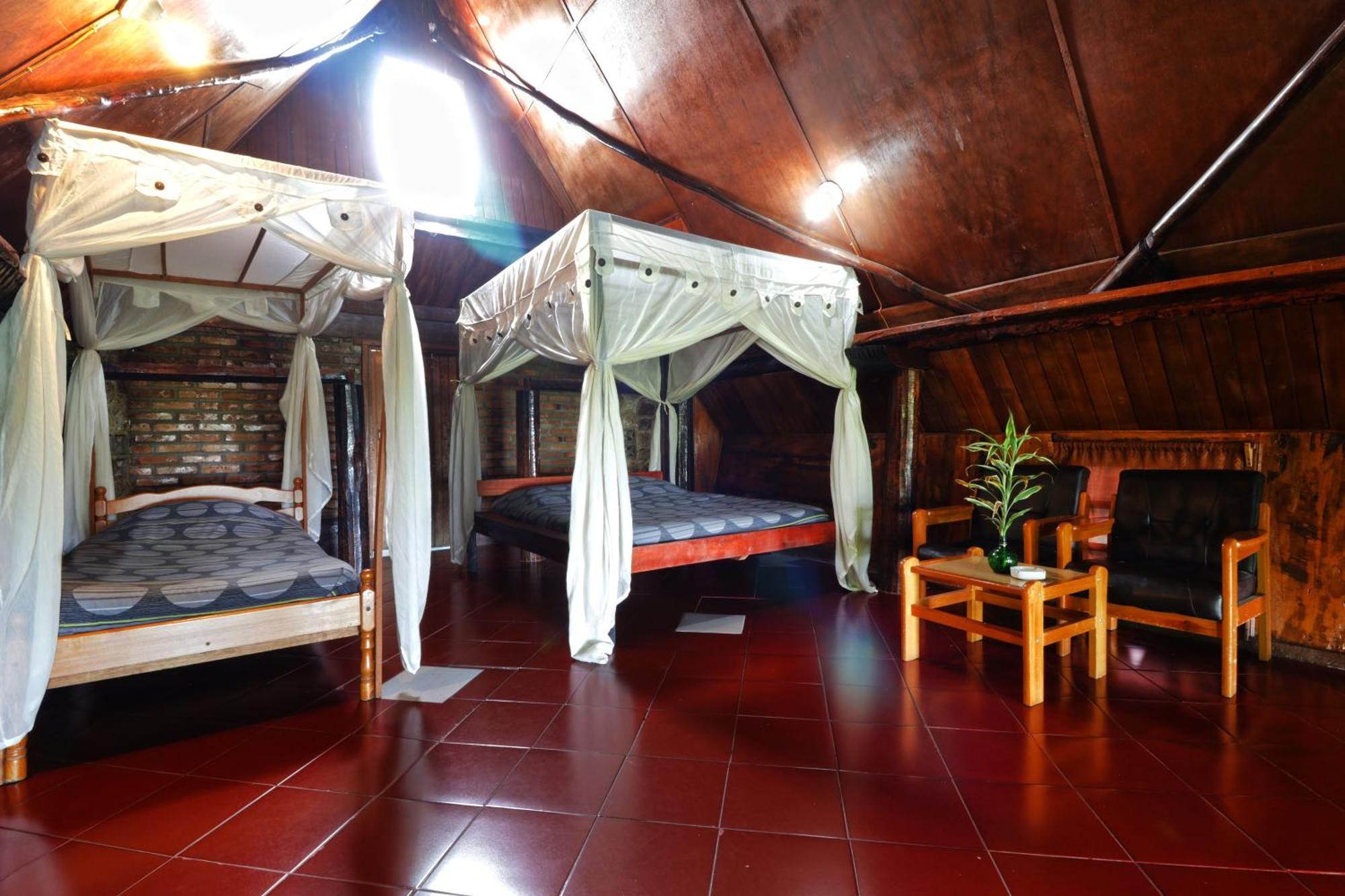Bagus Bay Homestay Tuktuk Siadong Exterior foto