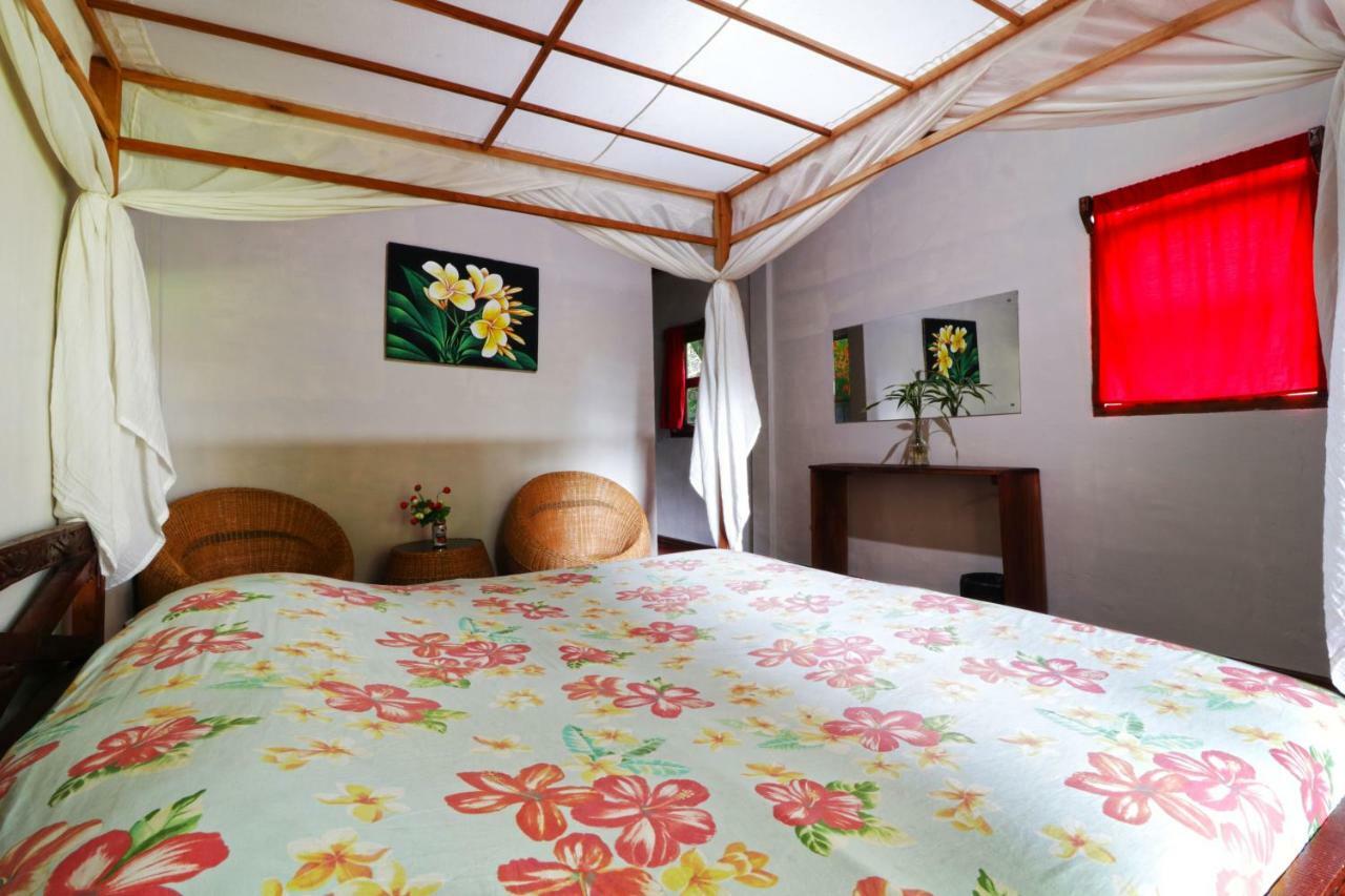 Bagus Bay Homestay Tuktuk Siadong Exterior foto