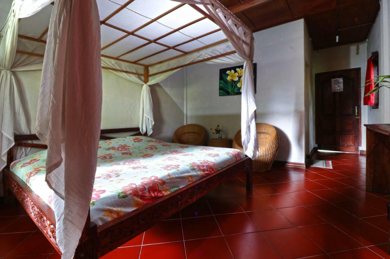 Bagus Bay Homestay Tuktuk Siadong Exterior foto