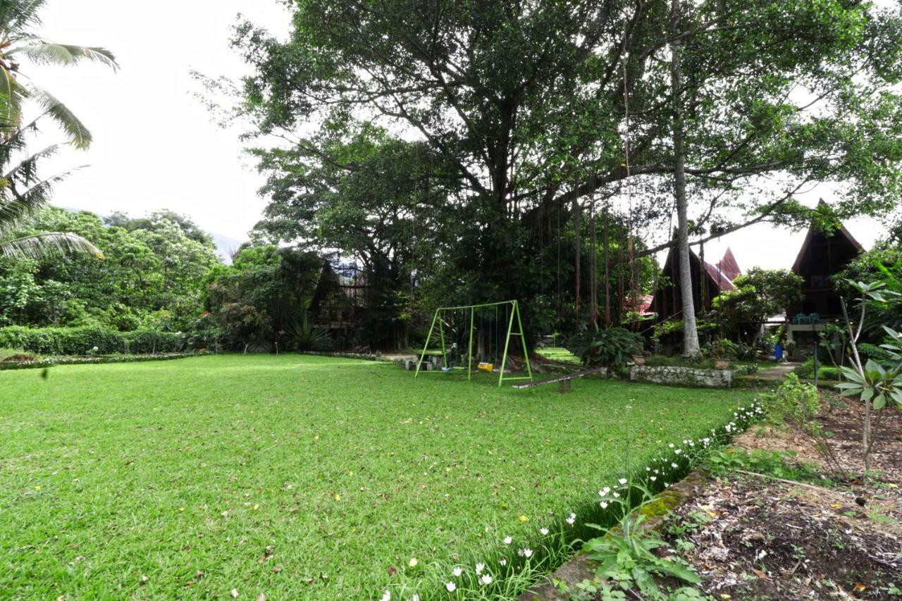 Bagus Bay Homestay Tuktuk Siadong Exterior foto